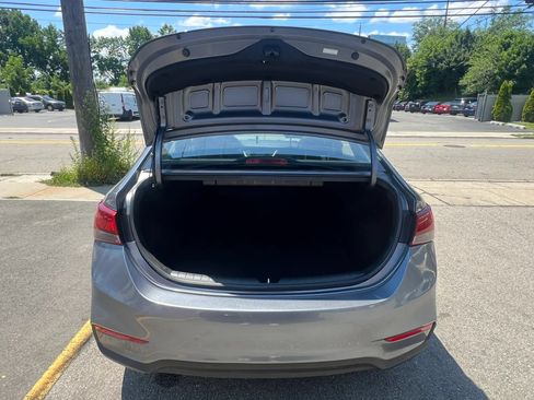 Used 2019 Hyundai Accent SE FWD image 6
