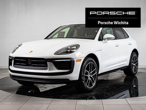 Used 2026 Porsche Macan image 1