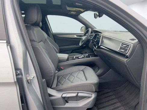 New 2026 Volkswagen Atlas Cross Sport SE AWD/4WD image 27