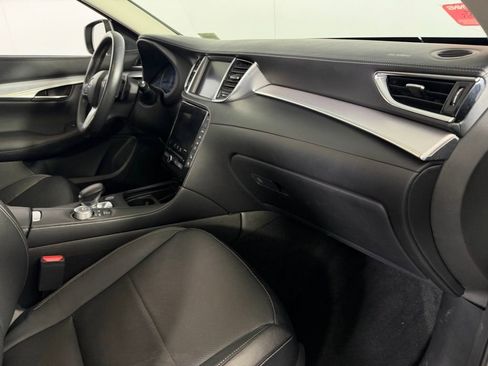 Used 2022 INFINITI QX50 Essential image 33