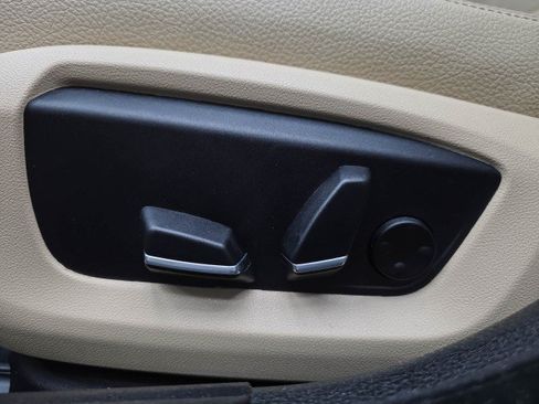 Used 2016 BMW 528i Sedan RWD image 31