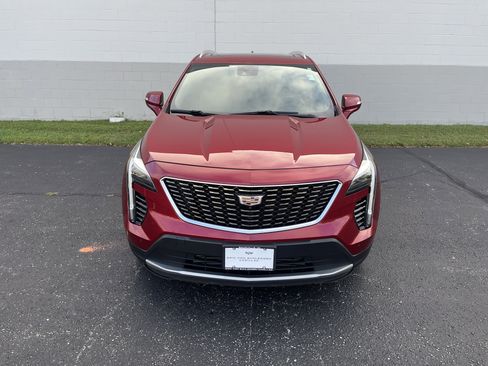 Used 2019 Cadillac XT4 Premium Luxury w/ Technology Package image 2