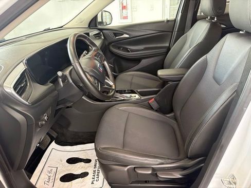 Used 2025 Buick Encore GX Preferred AWD/4WD image 15