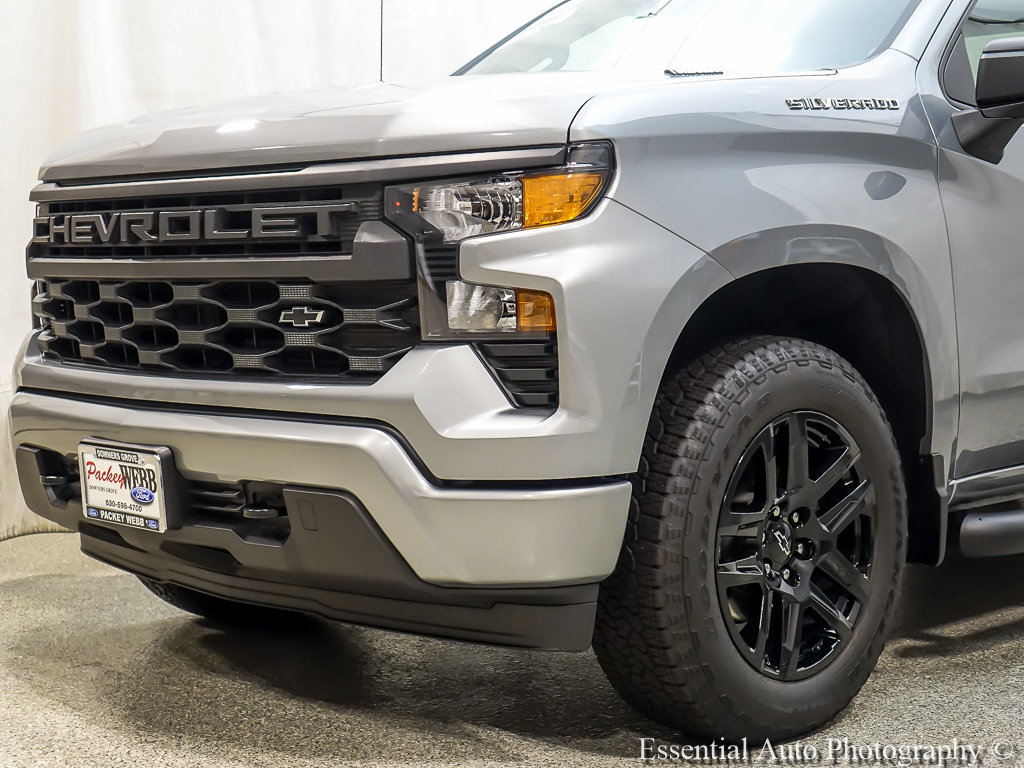 Used 2025 Chevrolet Silverado 1500 Custom w/ Turbomax Blackout Package AWD/4WD image 3