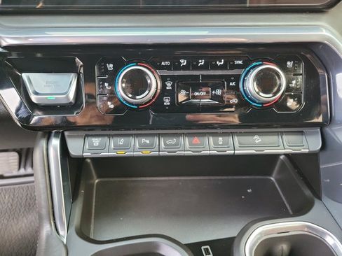 Used 2024 GMC Sierra 2500 Denali Ultimate w/ Max Trailering Package image 21