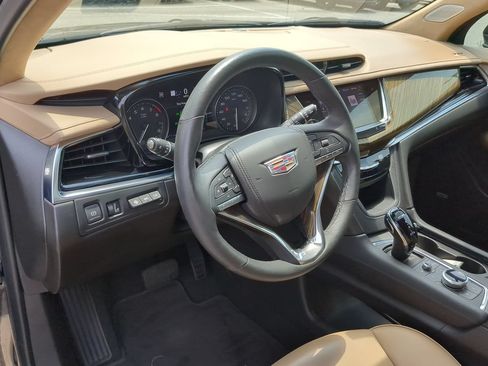 Used 2022 Cadillac XT6 Premium Luxury w/ Platinum Package AWD/4WD image 10