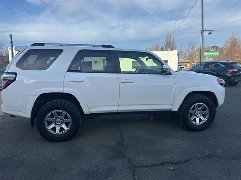 Used 2016 Toyota 4Runner Trail Premium image 8
