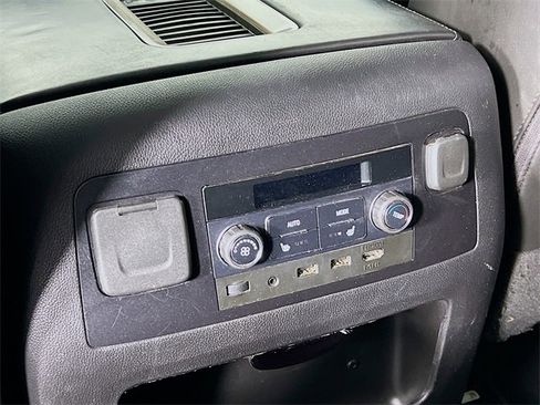 Used 2019 GMC Yukon XL Denali w/ Open Road Package image 26