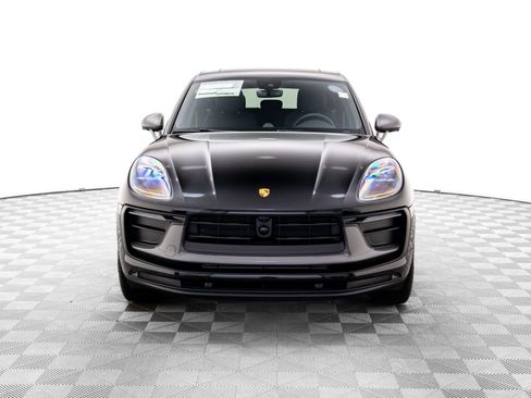 New 2026 Porsche Macan Turbo image 9