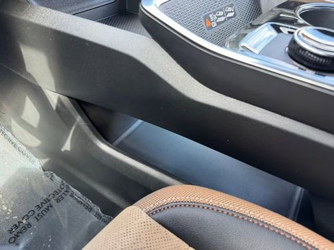 New 2026 Chevrolet Equinox ACTIV AWD/4WD image 17