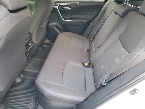 Used 2023 Toyota RAV4 SE image 12