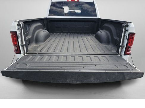 Used 2025 RAM 2500 Big Horn AWD/4WD image 26