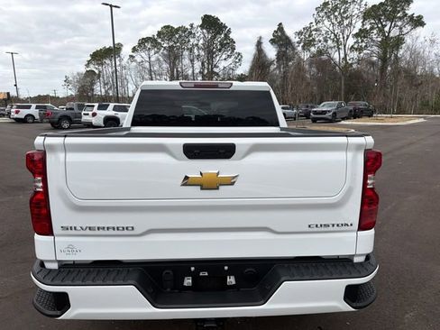 Used 2024 Chevrolet Silverado 1500 Custom AWD/4WD image 8