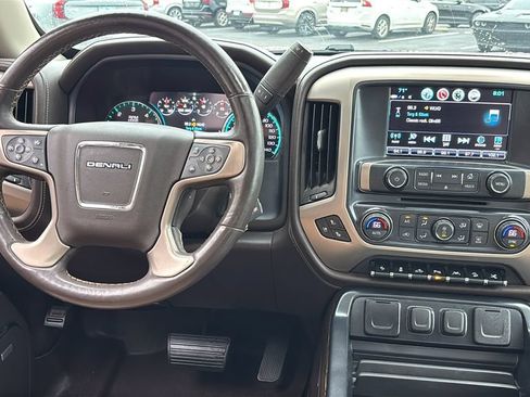 Used 2017 GMC Sierra 1500 Denali w/ Denali Ultimate Package AWD/4WD image 7