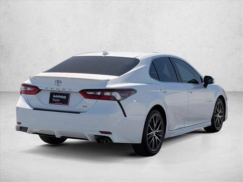 Certified 2024 Toyota Camry SE FWD image 5