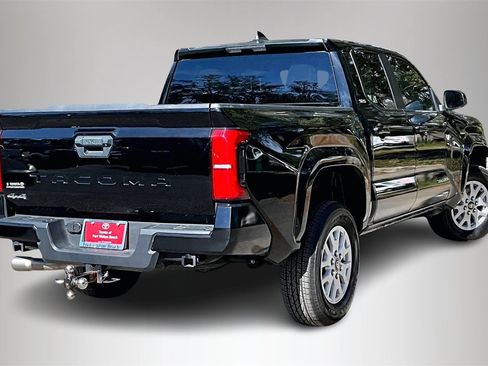 Used 2024 Toyota Tacoma SR5 image 5