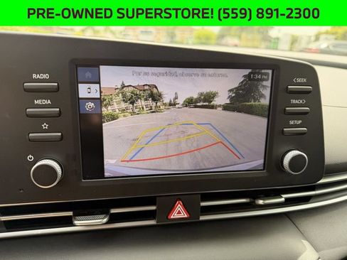 Used 2025 Hyundai Elantra SE FWD image 18