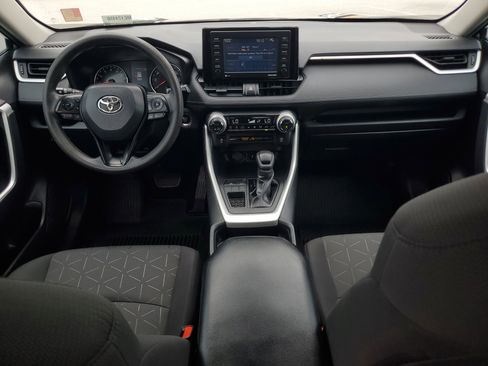 Used 2021 Toyota RAV4 XLE FWD image 14