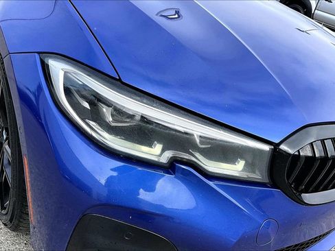Used 2021 BMW 330i Sedan w/ M Sport Package RWD image 32
