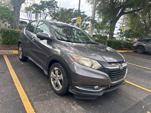 Used 2016 Honda HR-V EX image 2
