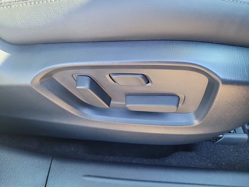 Used 2023 MAZDA CX-9 Touring AWD/4WD image 9