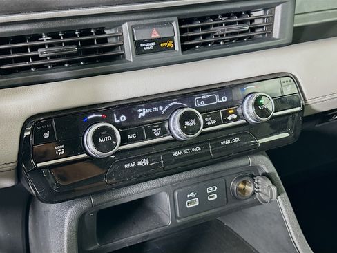Used 2023 Honda Pilot EX-L image 23
