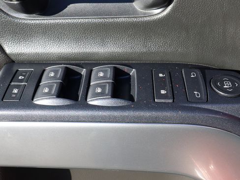 Used 2018 Chevrolet Silverado 1500 LT w/ Trailering Package image 17