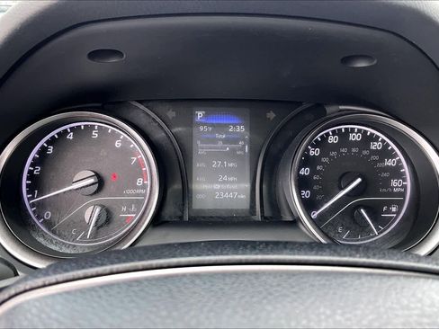 Used 2023 Toyota Camry SE FWD image 25