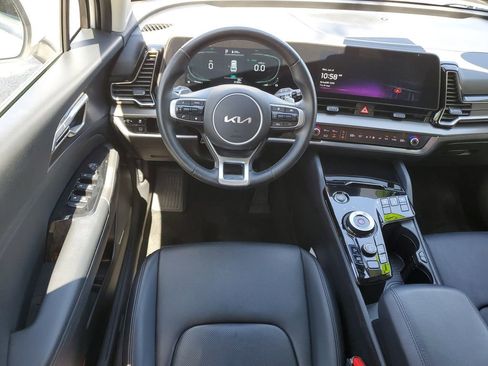Used 2023 Kia Sportage EX AWD/4WD image 13