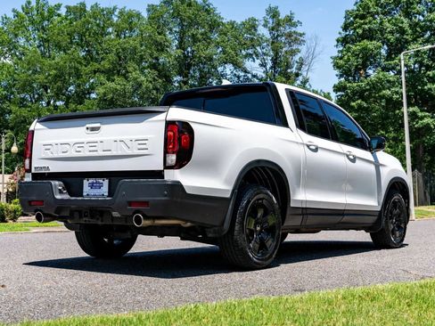 Used 2024 Honda Ridgeline Black Edition image 5