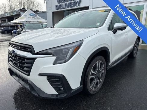 Used 2023 Subaru Ascent Limited w/ Technology Package image 3