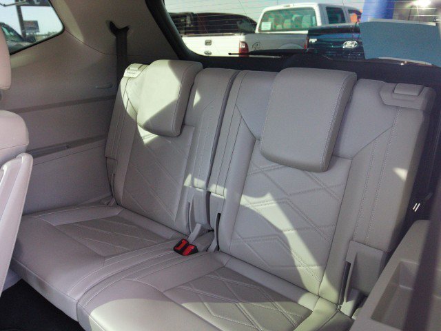 Used 2024 Volkswagen Atlas SE w/ Panoramic Sunroof Package FWD image 27