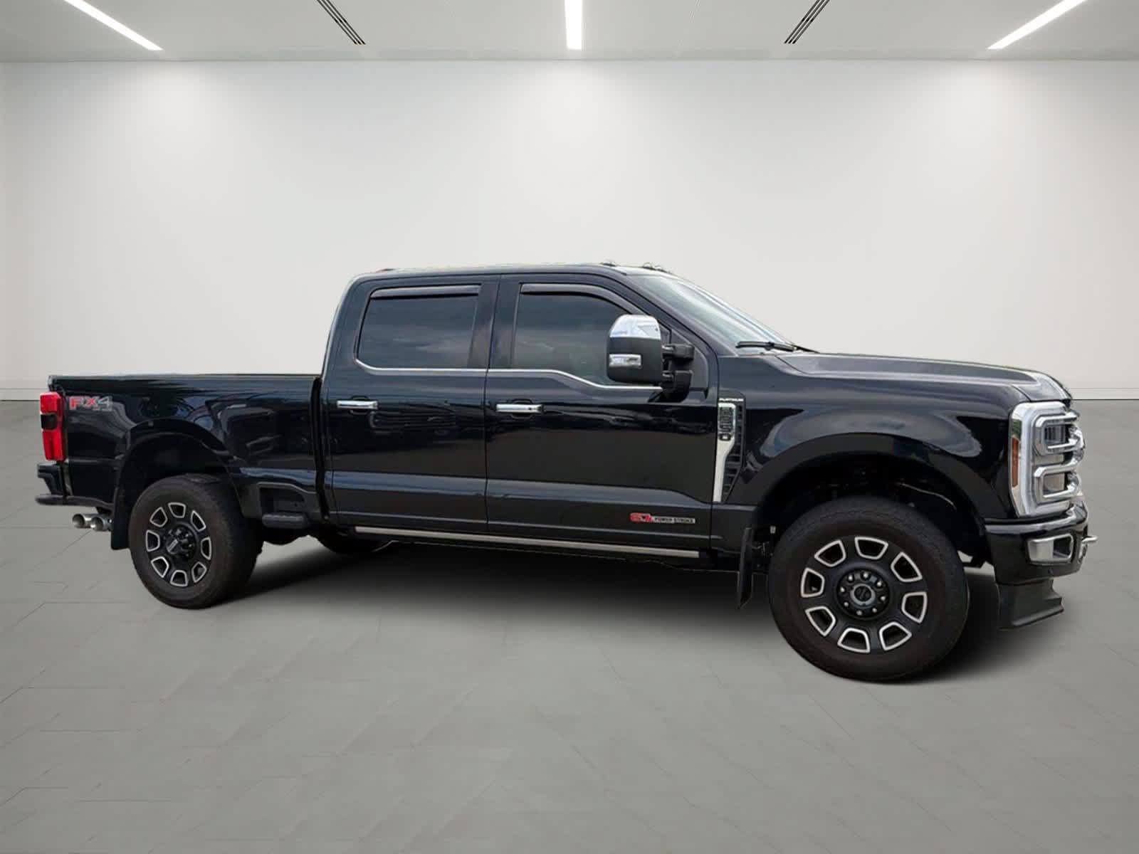 Used 2024 Ford F350 Platinum w/ FX4 Off-Road Package AWD/4WD image 6