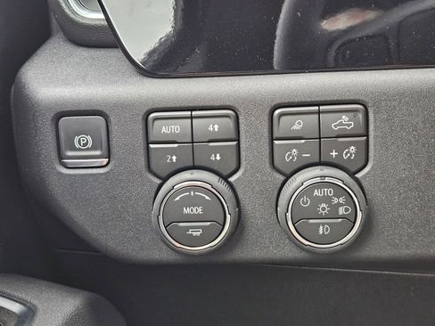 New 2026 Chevrolet Silverado 2500 LTZ w/ LTZ Plus Package AWD/4WD image 25