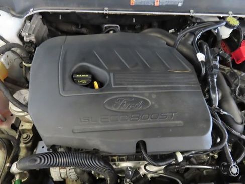 Used 2018 Ford Fusion SE w/ Fusion SE Technology Package image 31