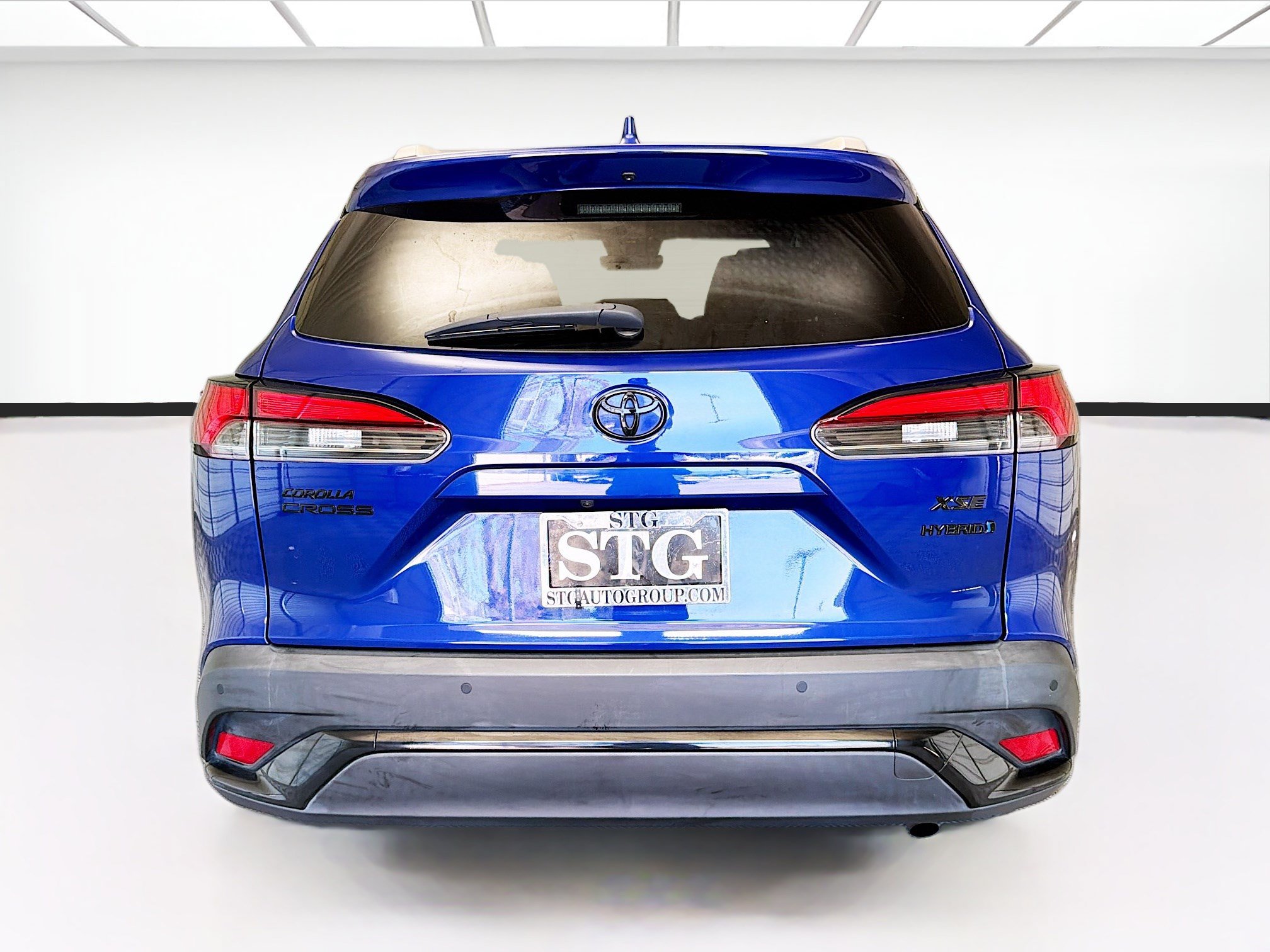 Used 2023 Toyota Corolla Cross AWD Hybrid w/ Convenience Package image 5