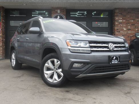 Used 2018 Volkswagen Atlas SE AWD/4WD image 2