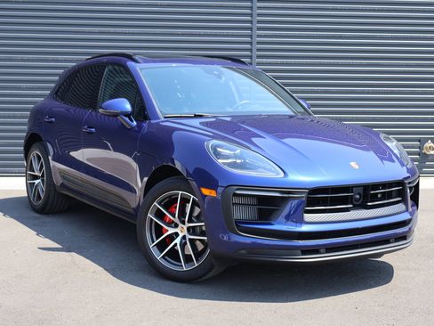 Certified 2024 Porsche Macan S w/ Premium Plus Package AWD/4WD image 8