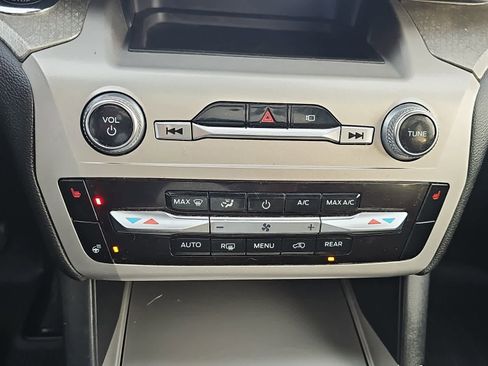 Used 2022 Ford Explorer Timberline image 19