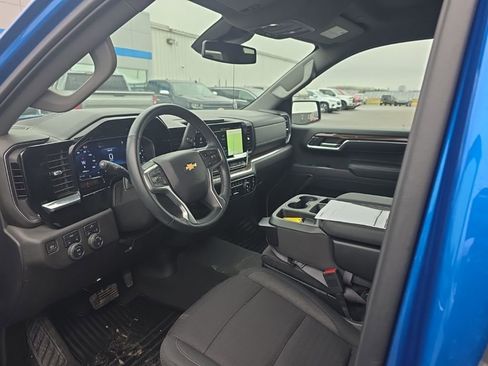 Used 2024 Chevrolet Silverado 1500 LT w/ Protection Package image 9