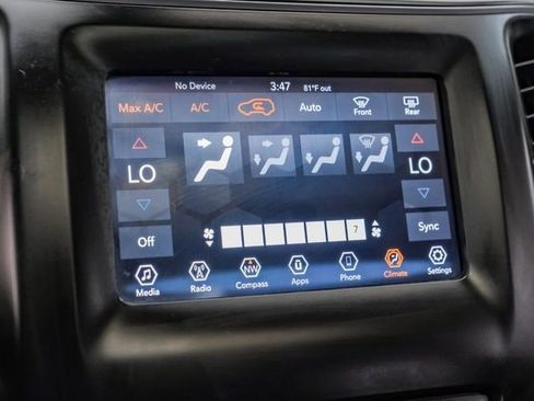 Used 2020 Jeep Cherokee Latitude Plus w/ Comfort/Convenience Group image 25