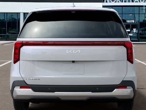 New 2026 Kia Carnival FWD image 13