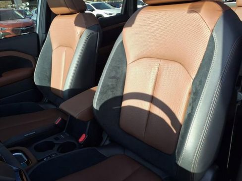 Certified 2025 Subaru Forester Touring image 7