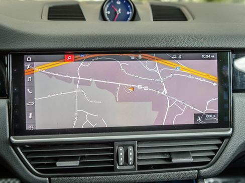 Used 2019 Porsche Cayenne image 19