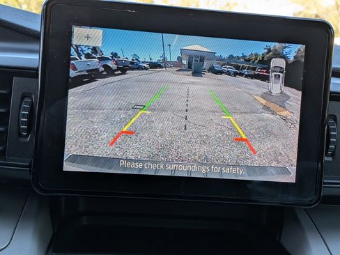 Used 2023 Ford Explorer XLT RWD image 34