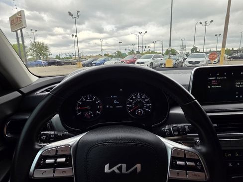 Used 2022 Kia Telluride S AWD/4WD image 29