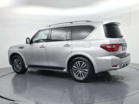 Used 2023 Nissan Armada SL w/ Captain's Chairs Package RWD image 5