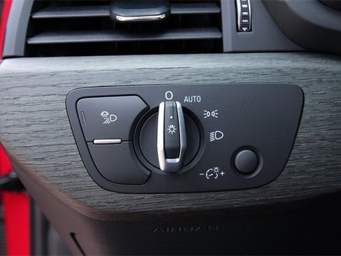 Used 2023 Audi A4 2.0T Premium Plus image 17