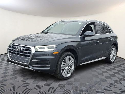 Used 2019 Audi Q5 2.0T Premium Plus w/ Premium Plus Package image 3