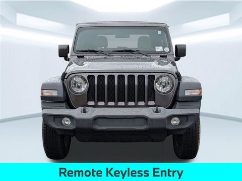 Used 2018 Jeep Wrangler Sport AWD/4WD image 11